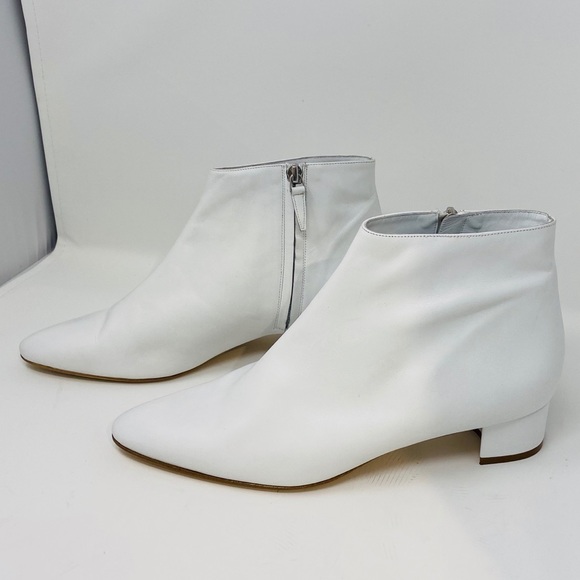 MANOLO BLAHNIK**White Crik Booties US 11 $925 - Picture 4 of 6